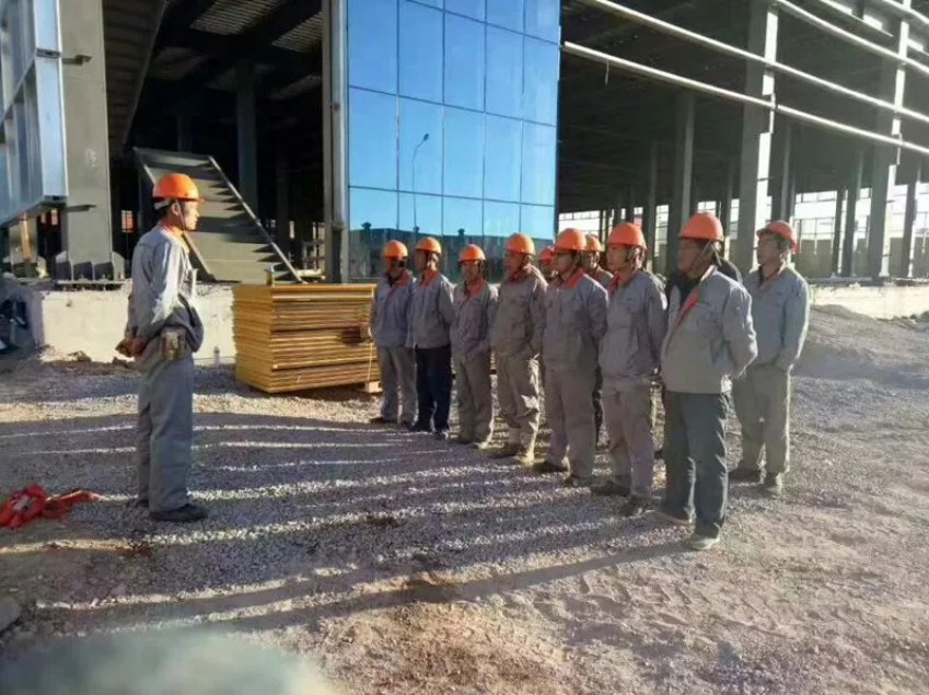 Edifício de Fábrica Pré-fabricada de Estrutura de Aço 