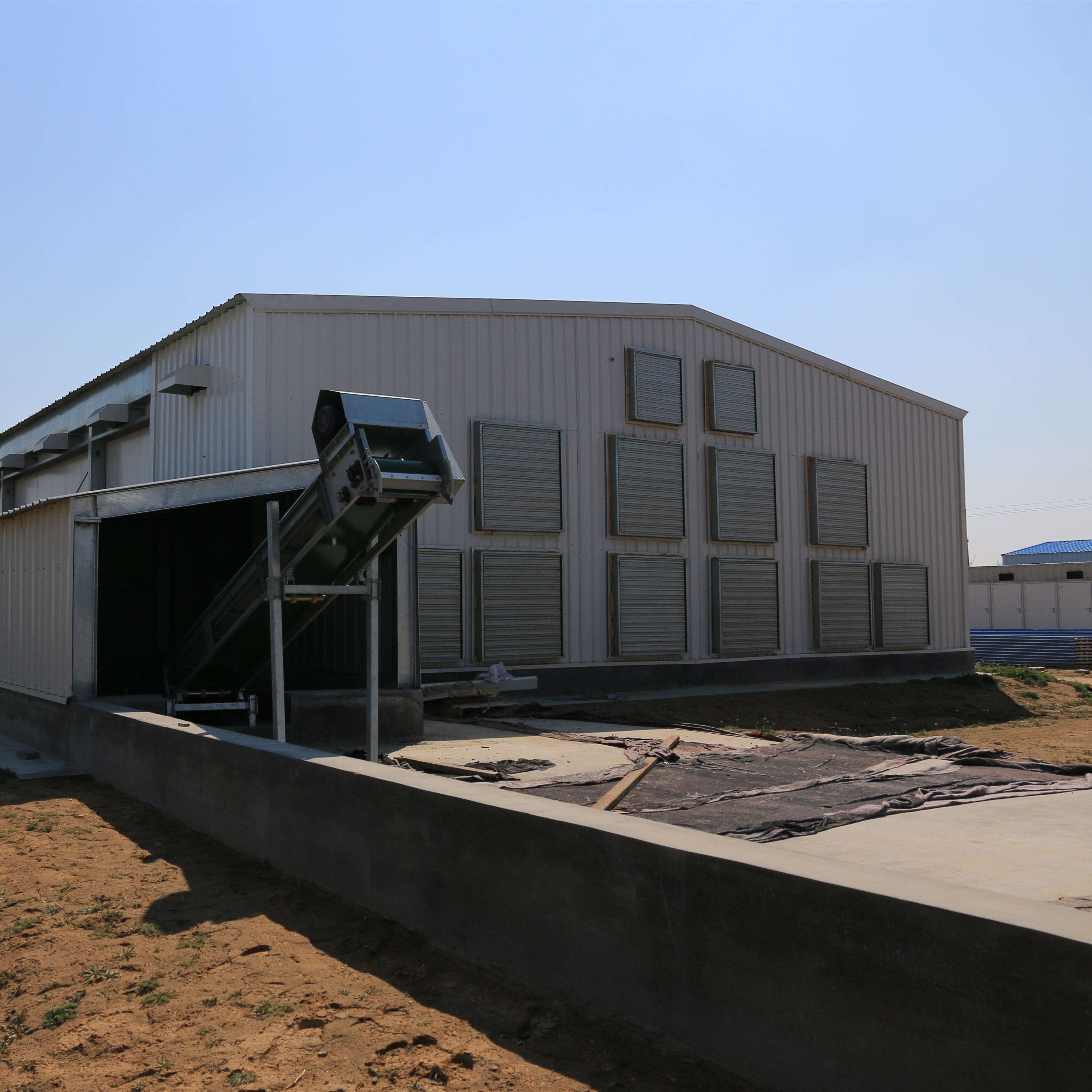 Construção de casa em camadas de estrutura de aço